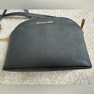 MK cross body bag dome
